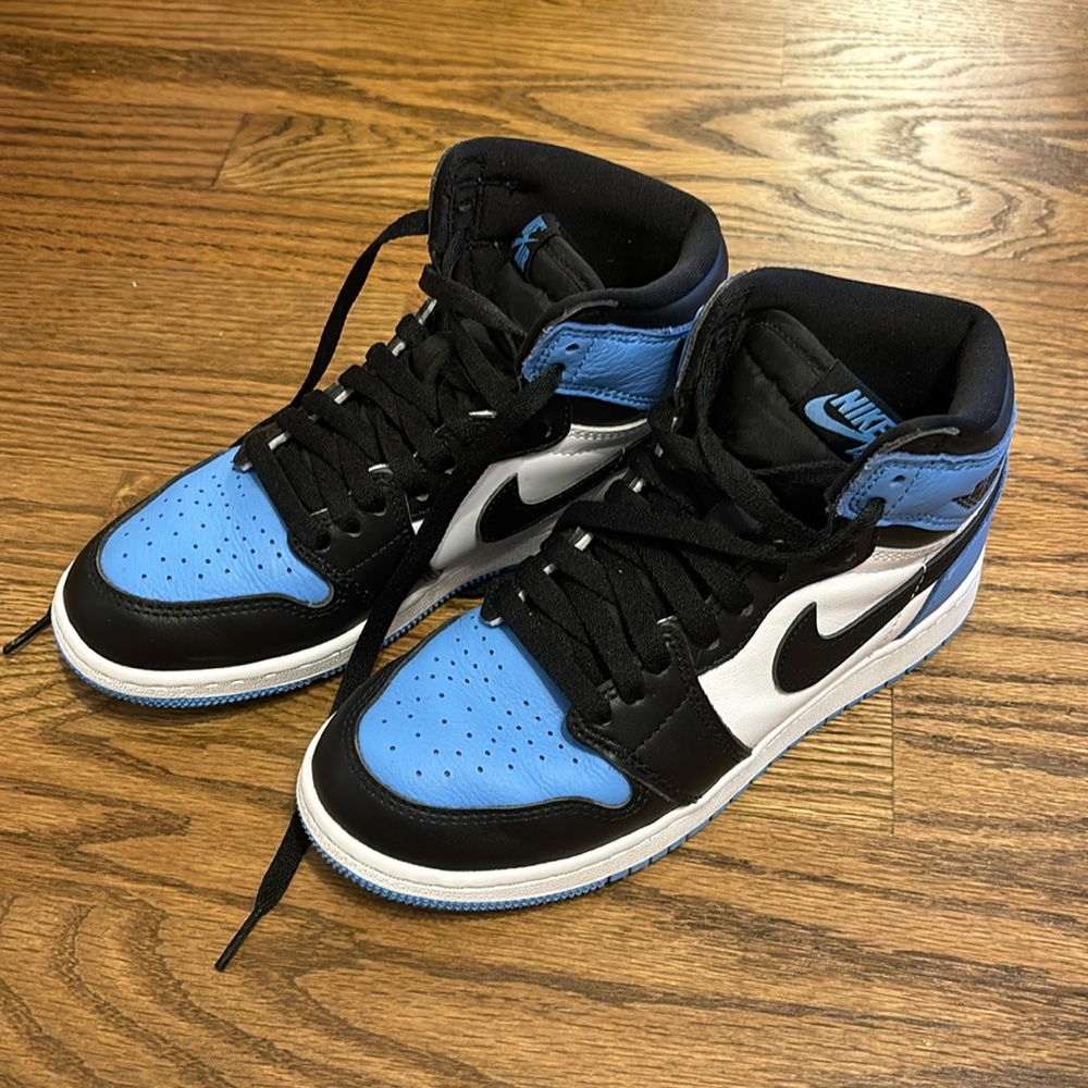 Nike air Jordan 1 mid light blue, white, black shoes